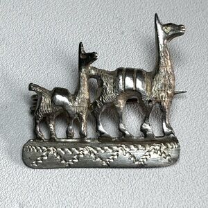 Vintage Sterling Silver 925 Handmade Peruvian Pair of Llamas Mother Child